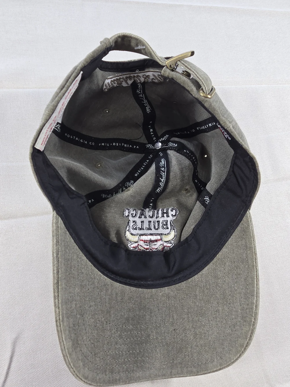 Mitchell & Ness Chicago Bulls Washed Olive Dad Hat Strapback OSFA